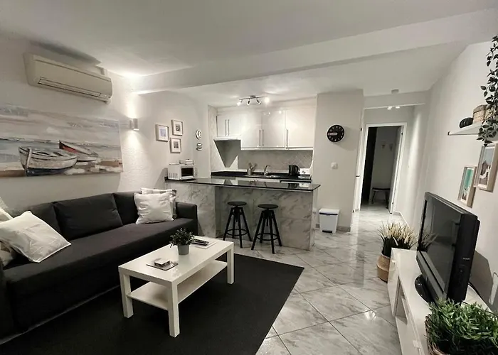 Marinos Yonetxu Апартаменты Тиас