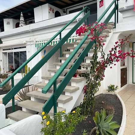 Marinos Yonetxu Apartman *